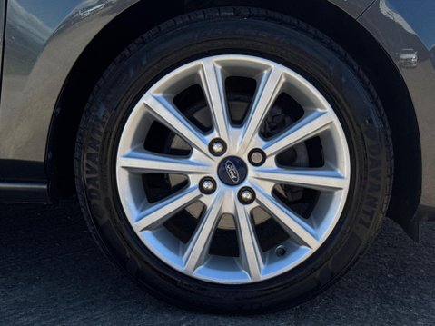 Ford Fiesta 1.5 TDCi Titanium Euro 6 (s/s) 5dr 9