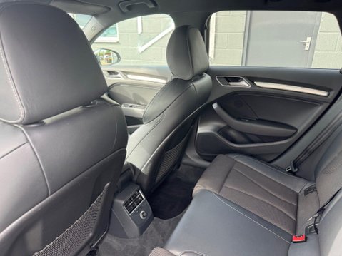 Audi A3 SPORTBACK TFSI S LINE BLACK EDITION 51