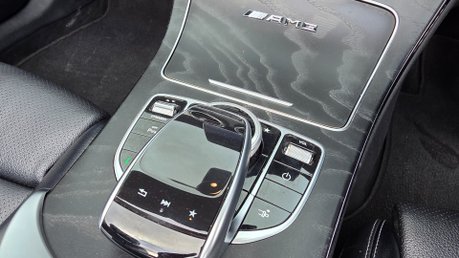Mercedes-Benz C Class C 250d AMG LINE PREMIUM PLUS Automatic 16