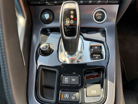 Jaguar F-Type I4 R-DYNAMIC 44