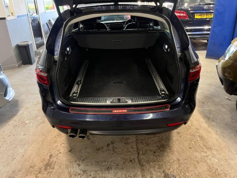 Jaguar XF 2.0d Portfolio Sportbrake Auto Euro 6 (s/s) 5dr 29