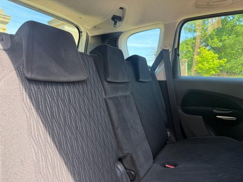 Citroen C3 Picasso 1.6 VTi Exclusive MPV 5dr Petrol Manual Euro 5 (120 ps) 17