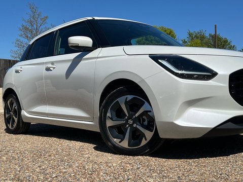 Suzuki Swift 1.2 Hybrid ULTRA 14