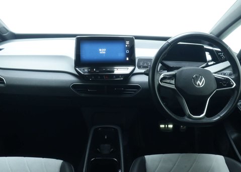 Volkswagen ID.3 Pro Performance 58kWh Family Hatchback 5dr Electric Auto (204 ps) 19