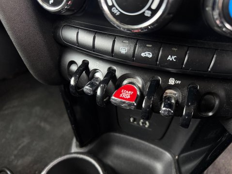 Mini Hatch 2.0 Cooper S Euro 6 (s/s) 3dr 47