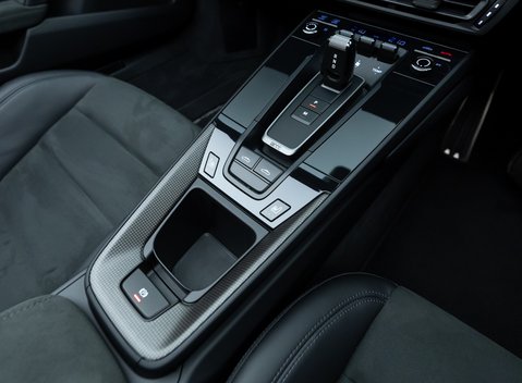 Porsche 911 Targa 4 GTS (992) 22