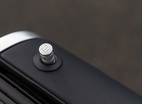 Mercedes-Benz C Class C63 S BRABUS B40-600 22