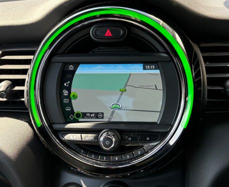 Mini Hatch Cooper 1.5 Sport Comfort / Navigation 3 door - SAT NAV - JCW STYLING 12