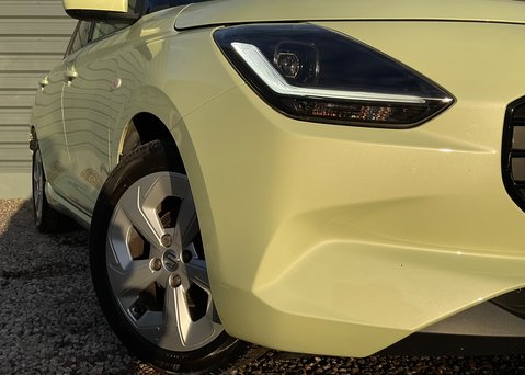 Suzuki Swift MOTION 3