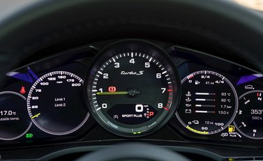 Porsche Cayenne Turbo S E-Hybrid 19