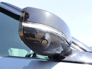 Land Rover Discovery R-DYNAMIC SE MHEV WITH GENUINE REAR SEAT CONVERSION STYLED BY SEEKER  11