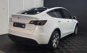 Tesla Model Y LONG RANGE AWD TOW BAR One Owner GROK AI Adaptive LEDs Pano Roof VAT Q 12