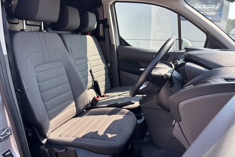 Ford Transit Connect 240 L2 120 ps Limited Panel Van 4