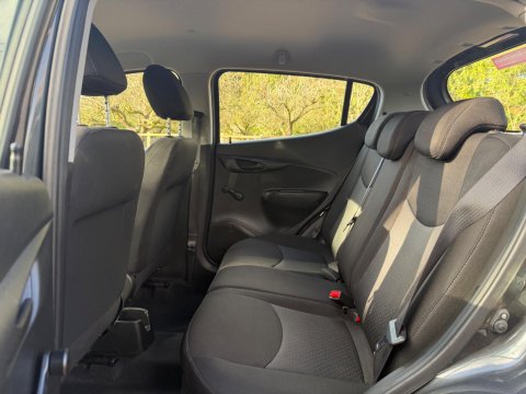 Vauxhall Viva 1.0i SE Euro 6 5dr (a/c) 14