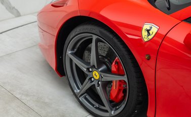 Ferrari 458 SPIDER 32