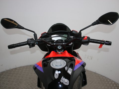 Aprilia Tuono 125 TUONO 125 14