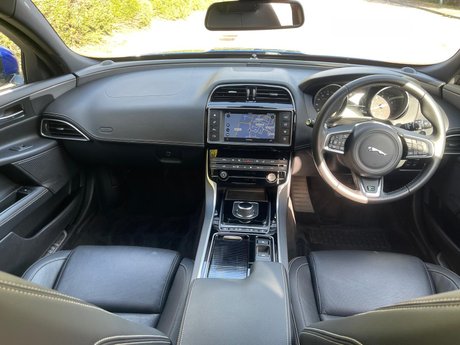 Jaguar XE 2.0i R-Sport Saloon 4dr Petrol Auto Euro 6 (s/s) (200 ps) 15