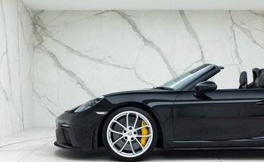 Porsche 718 Boxster Spyder 26