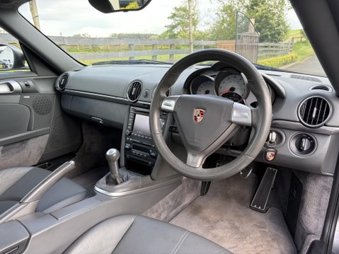 Porsche Cayman 24V S 18