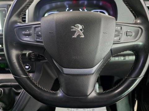 Peugeot Traveller 2.0 BlueHDi Allure Standard MPV MWB Euro 6 (s/s) 5dr (SNav) 35