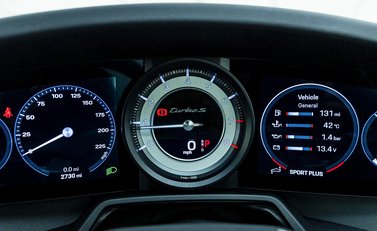 Porsche 911 Turbo S (992) 15