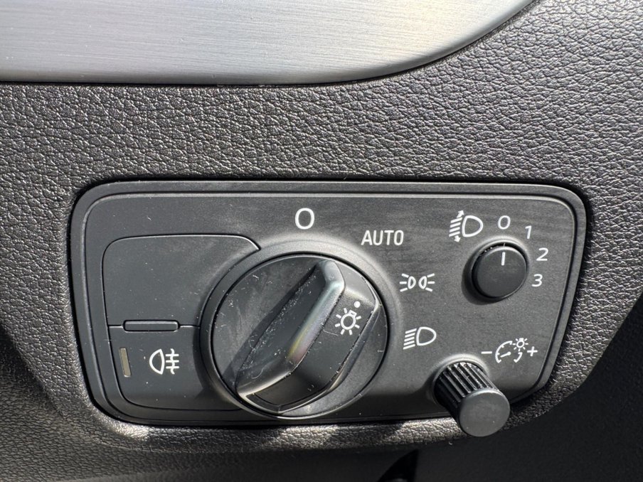 2018 Audi Q2 — image 35