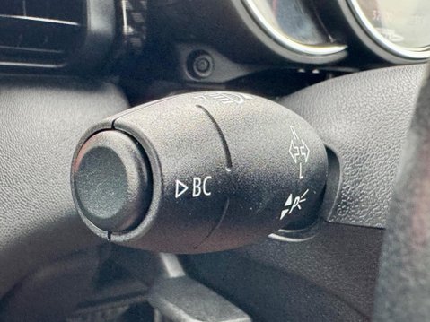 Mini Hatch 2.0 John Cooper Works Auto Euro 6 (s/s) 3dr 35