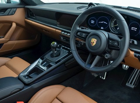 Porsche 911 (992) GT3 Touring 5