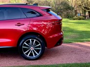 Jaguar F-Pace R-DYNAMIC BLACK 37