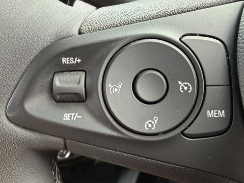 Vauxhall Corsa 1.2 Design 5dr 28