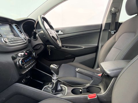 Hyundai TUCSON 2.0 Tucson SE Nav Blue Drive 2WD CRDi 5dr 58