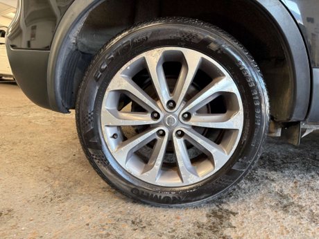 Nissan Qashqai 1.6 Tekna CVT 2WD Euro 5 5dr (AVM) 21