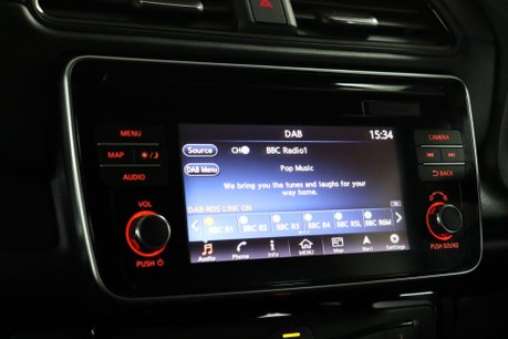 Nissan LEAF LAUNCH EDITION 39