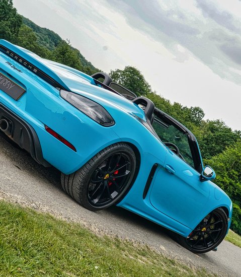 Porsche 718 SPYDER 1