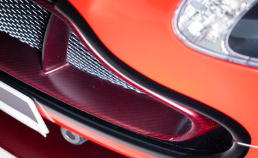 Aston Martin V12 Vantage S Roadster 34