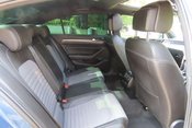 Volkswagen Passat 2.0 TDI R-Line Saloon 4dr Diesel DSG Euro 6 (s/s) (190 ps) 9