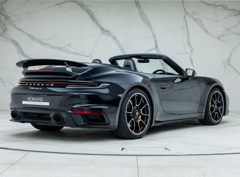 Porsche 911 Turbo S Cabriolet (992) 6