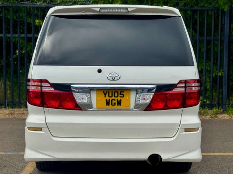Toyota Alphard Sunroof 8 Seater 6
