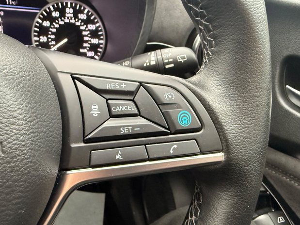 Nissan Juke TEKNA PLUS 22