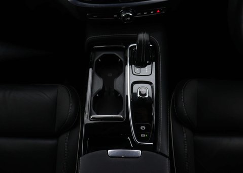 Volvo V60 2.0 V60 R-Design T6 Recharge AWD Auto 4WD 5dr 21