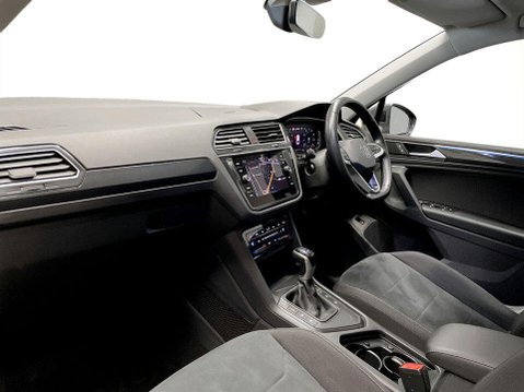 Volkswagen Tiguan 1.5 TSI Elegance SUV 5dr Petrol DSG Euro 6 (s/s) (150 ps) Air Con - Alloys 15