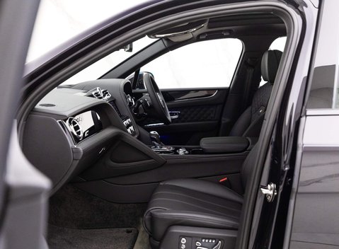 Bentley Bentayga V8 S 11