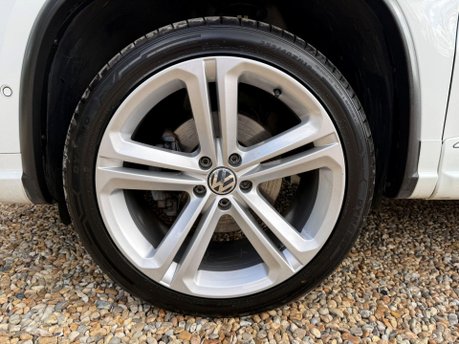 Volkswagen Tiguan 2.0 TDI BlueMotion Tech R-Line Edition DSG 4WD Euro 6 (s/s) 5dr 13