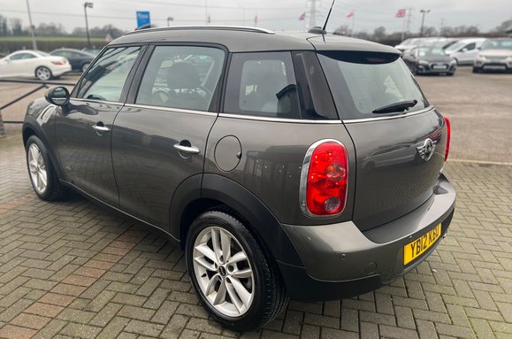 Mini Countryman COOPER D ALL4 HUGE SPEC 9
