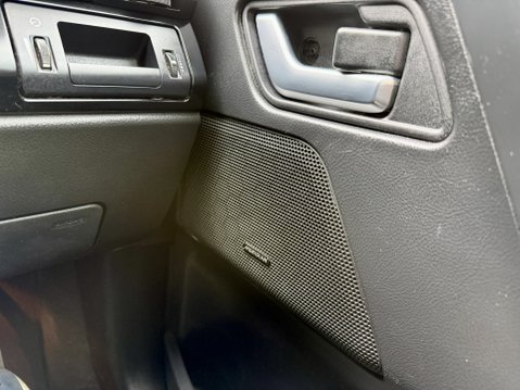 Land Rover Freelander SD4 DYNAMIC 12