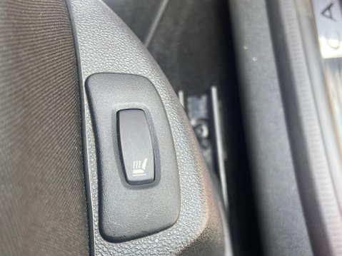 Renault Captur 1.5 dCi ENERGY Signature Nav Euro 6 (s/s) 5dr 26