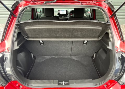Suzuki Swift 1.2 Mild Hybrid Motion  21