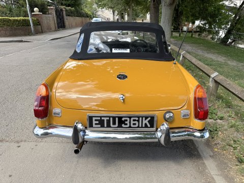MG B ROADSTER 75