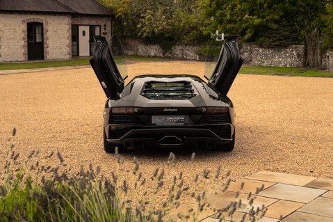 Lamborghini Aventador 6.5 V12 LP 740-4 S ISR 4WD Euro 6 2dr 4