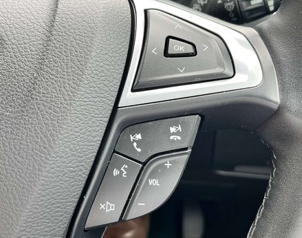 Ford S-Max 2.5 S-Max Titanium HEV CVT 5dr 55
